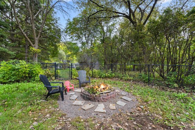 6646 Cardinal Circle N, Maple Grove, MN 55369
