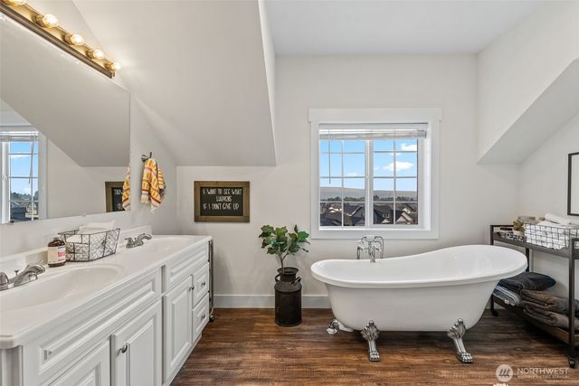 1020 Joni Lane, Wenatchee, WA 98801