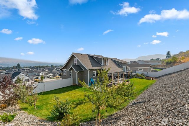 1020 Joni Lane, Wenatchee, WA 98801