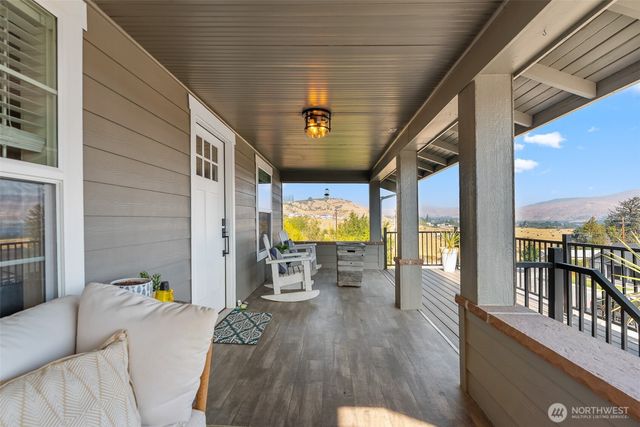 1020 Joni Lane, Wenatchee, WA 98801