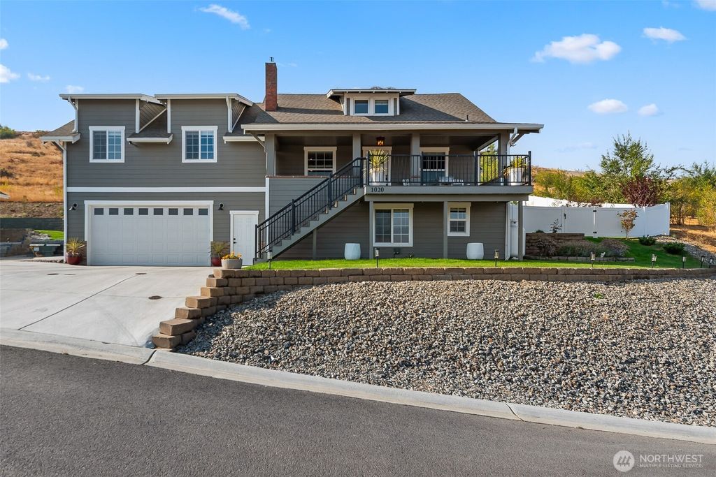 1020 Joni Lane, Wenatchee, WA 98801