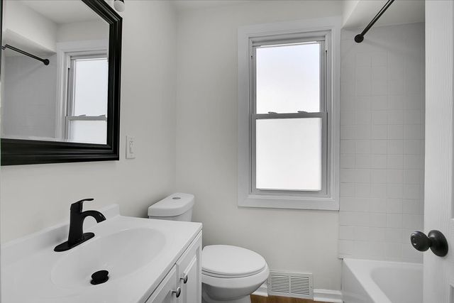 11741 S Wentworth Avenue, Chicago, IL 60628