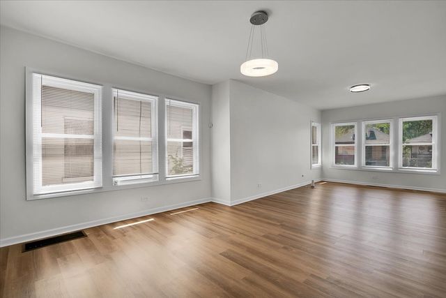 11741 S Wentworth Avenue, Chicago, IL 60628