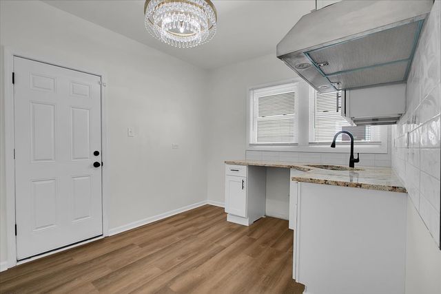 11741 S Wentworth Avenue, Chicago, IL 60628