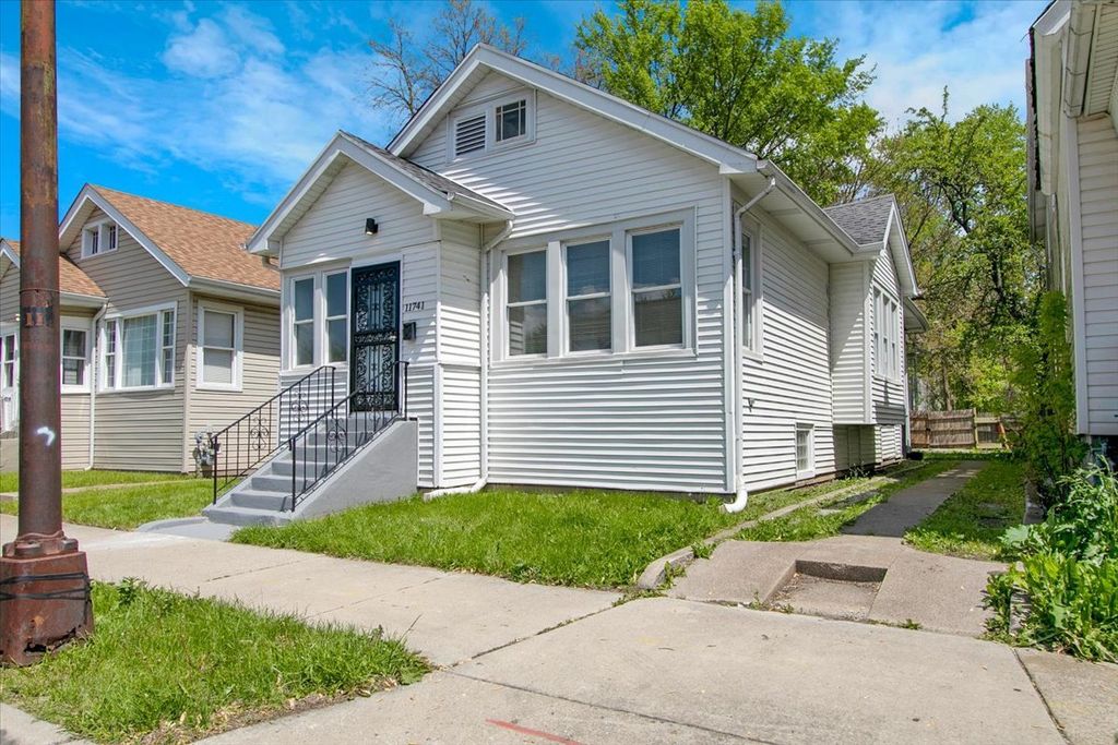11741 S Wentworth Avenue, Chicago, IL 60628