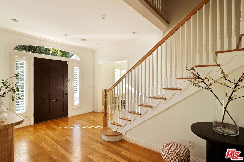 950 S Longwood Avenue, Los Angeles, CA 90019 — photo 2