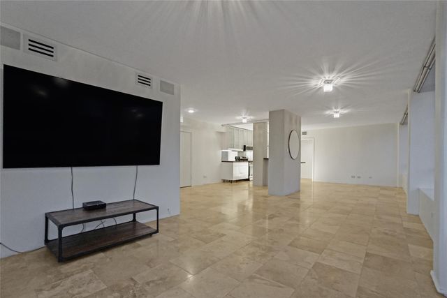 1212 Guadalupe ST 502, Austin, TX 78701