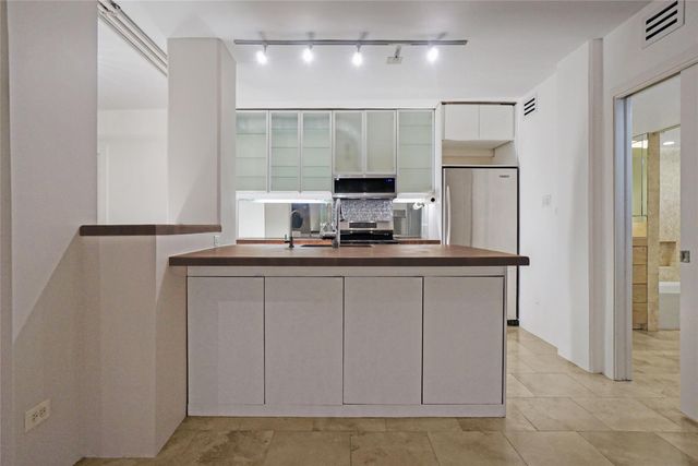 1212 Guadalupe ST 502, Austin, TX 78701