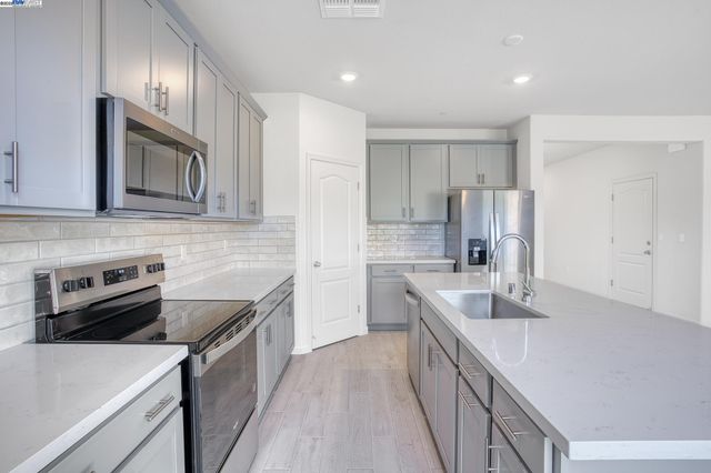 4112 Markovich Ct, Richmond, CA 94806