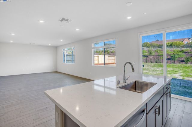 4112 Markovich Ct, Richmond, CA 94806