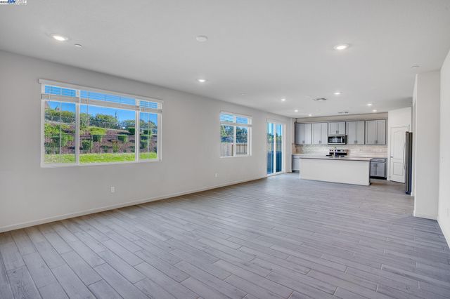 4112 Markovich Ct, Richmond, CA 94806