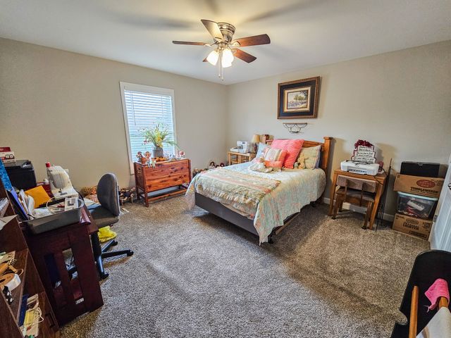 122 Blue Grass Dr, Shelbyville, TN 37160