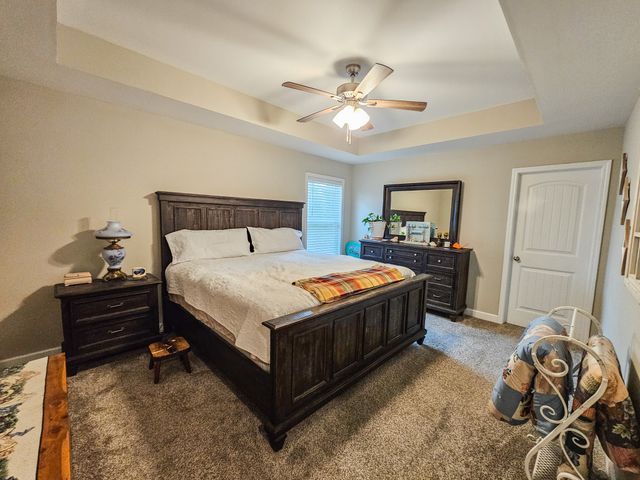 122 Blue Grass Dr, Shelbyville, TN 37160