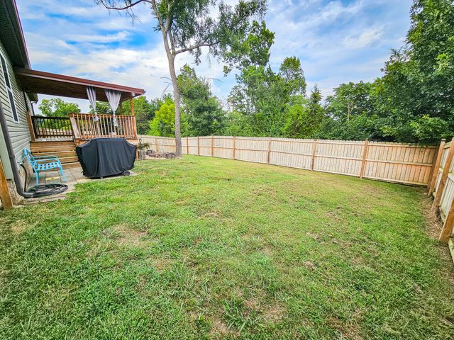 122 Blue Grass Dr, Shelbyville, TN 37160