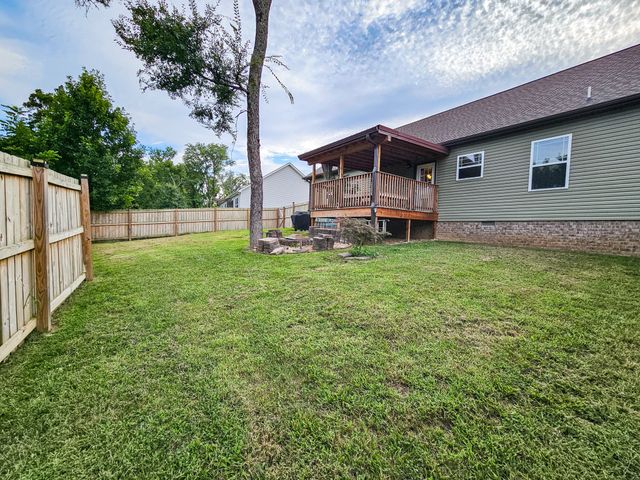 122 Blue Grass Dr, Shelbyville, TN 37160