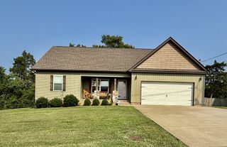 122 Blue Grass Dr, Shelbyville, TN 37160