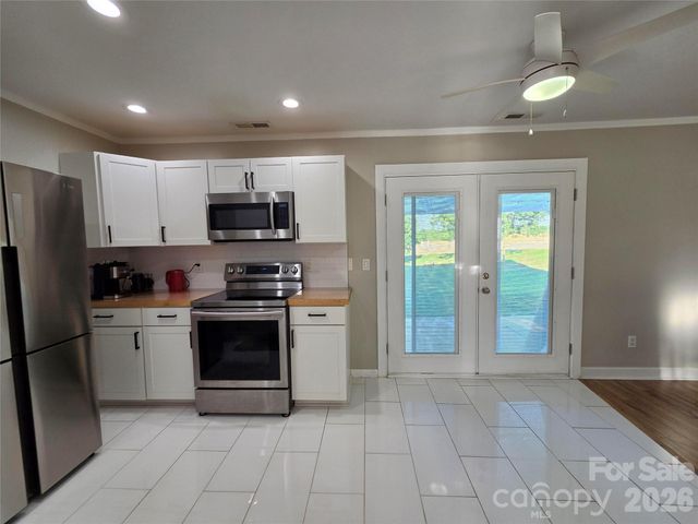 5802 Autumn Trace Lane, Indian Trail, NC 28079