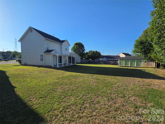 5802 Autumn Trace Lane, Indian Trail, NC 28079