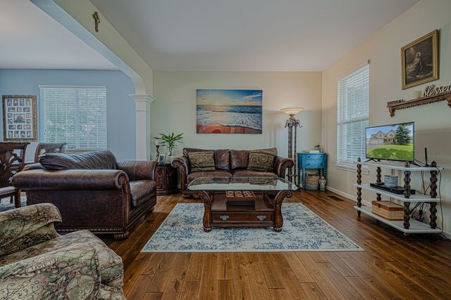 6508 Waterford Drive, Mchenry, IL 60050