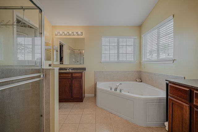6508 Waterford Drive, Mchenry, IL 60050