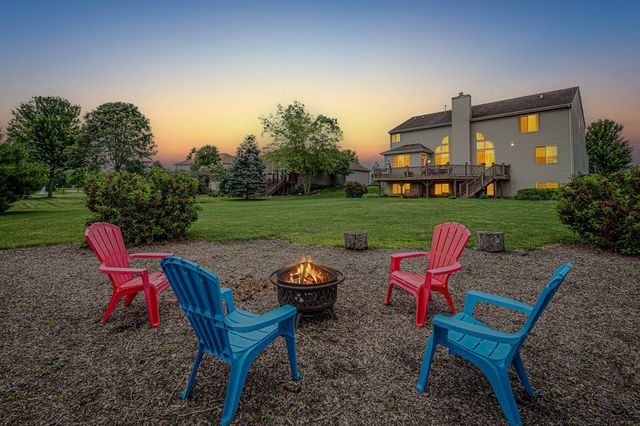 6508 Waterford Drive, Mchenry, IL 60050