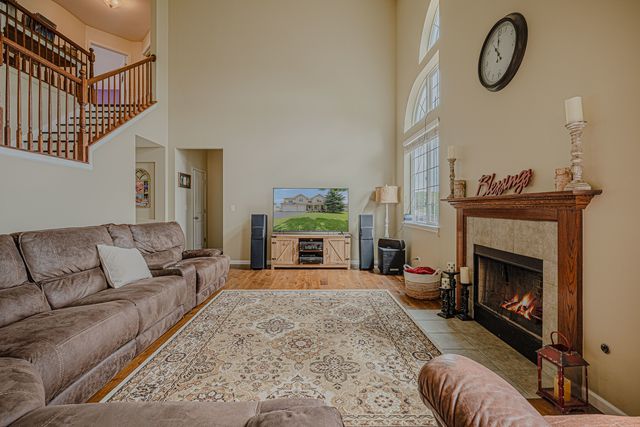 6508 Waterford Drive, Mchenry, IL 60050