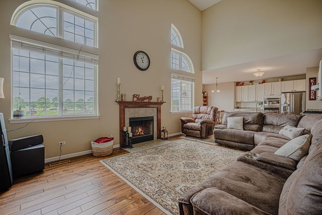 6508 Waterford Drive, Mchenry, IL 60050