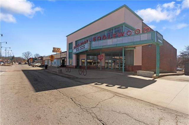 9807 Jewell Court, Independence, MO 64052