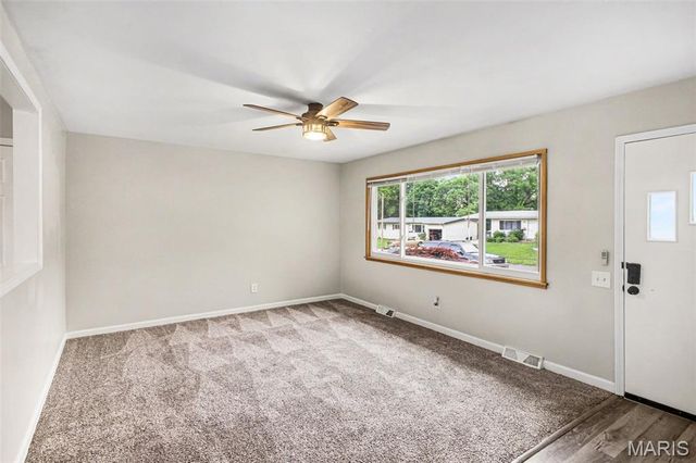 1265 Mallard Lane, Florissant, MO 63031