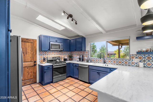385 ROCKRIDGE Drive, Sedona, AZ 86336