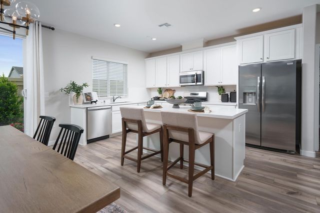7238 Covell Beach Ln, Stockton, CA 95219