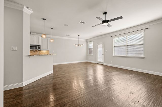 250 Churchill Loop, Grapevine, TX 76051