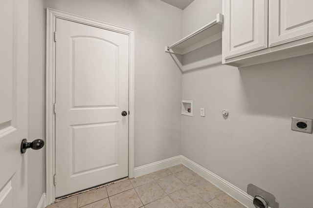 250 Churchill Loop, Grapevine, TX 76051