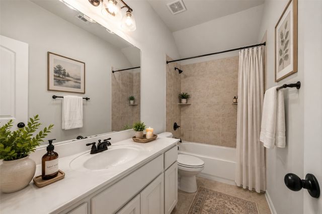 250 Churchill Loop, Grapevine, TX 76051