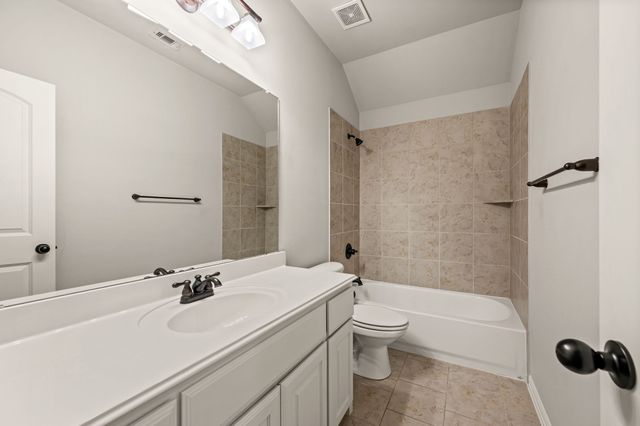 250 Churchill Loop, Grapevine, TX 76051
