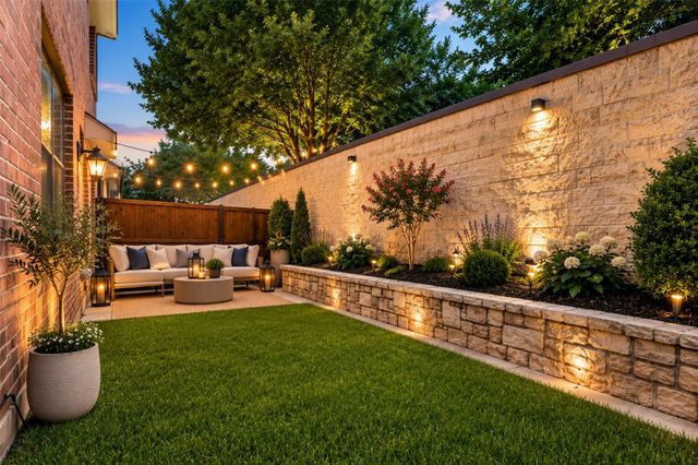 250 Churchill Loop, Grapevine, TX 76051
