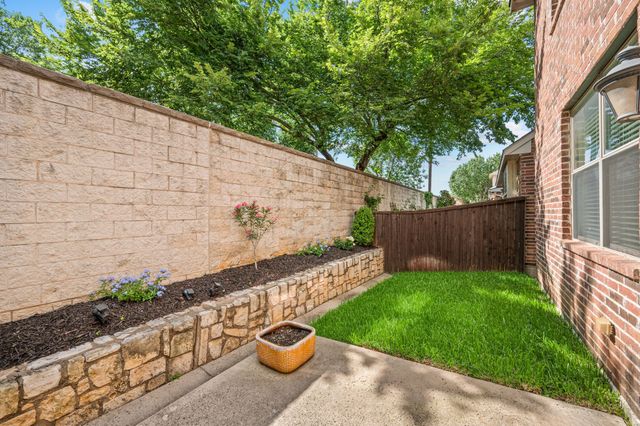 250 Churchill Loop, Grapevine, TX 76051