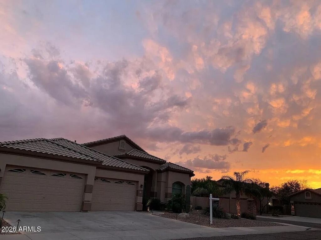 9757 E GRANDVIEW Street, Mesa, AZ 85207 — exterior