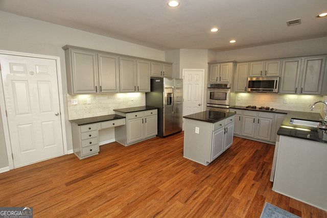 5057 Bethpage Drive, Suwanee, GA 30024