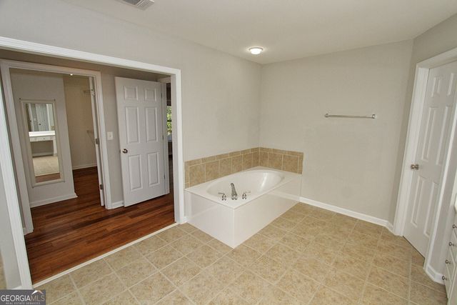 5057 Bethpage Drive, Suwanee, GA 30024