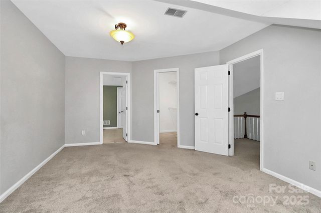 9449 Kings Falls Drive, Charlotte, NC 28210