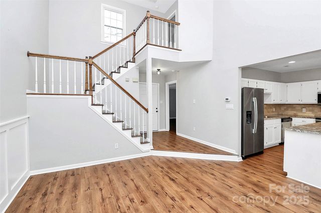 9449 Kings Falls Drive, Charlotte, NC 28210