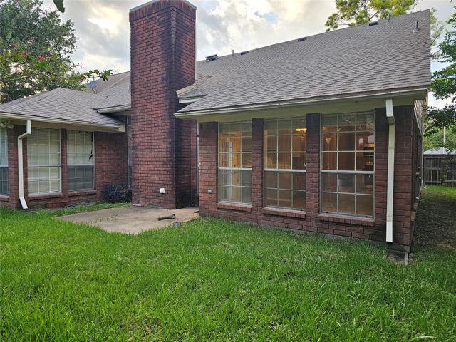 6930 Shady Lane, Sugar Land, TX 77479