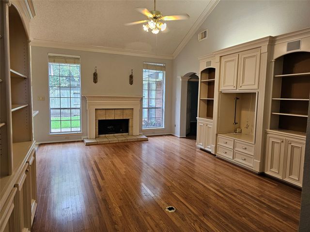 6930 Shady Lane, Sugar Land, TX 77479