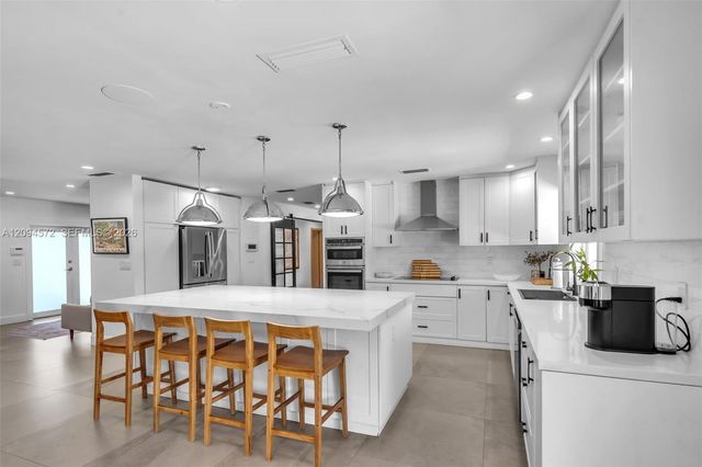2471 NE 201st Street, Miami, FL 33180