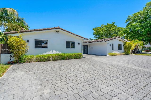 2471 NE 201st Street, Miami, FL 33180