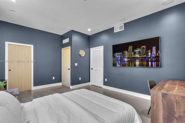 2471 NE 201st Street, Miami, FL 33180
