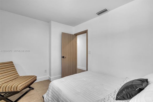 2471 NE 201st Street, Miami, FL 33180