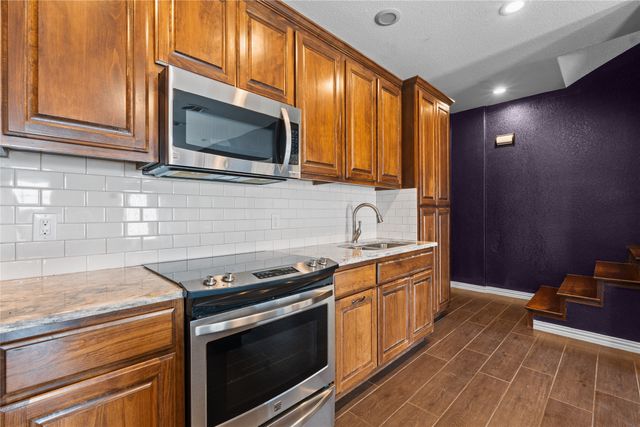 10437 Brangus Drive, Crowley, TX 76036