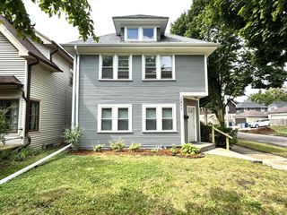 1847 N 56th STREET, Milwaukee, WI 53208